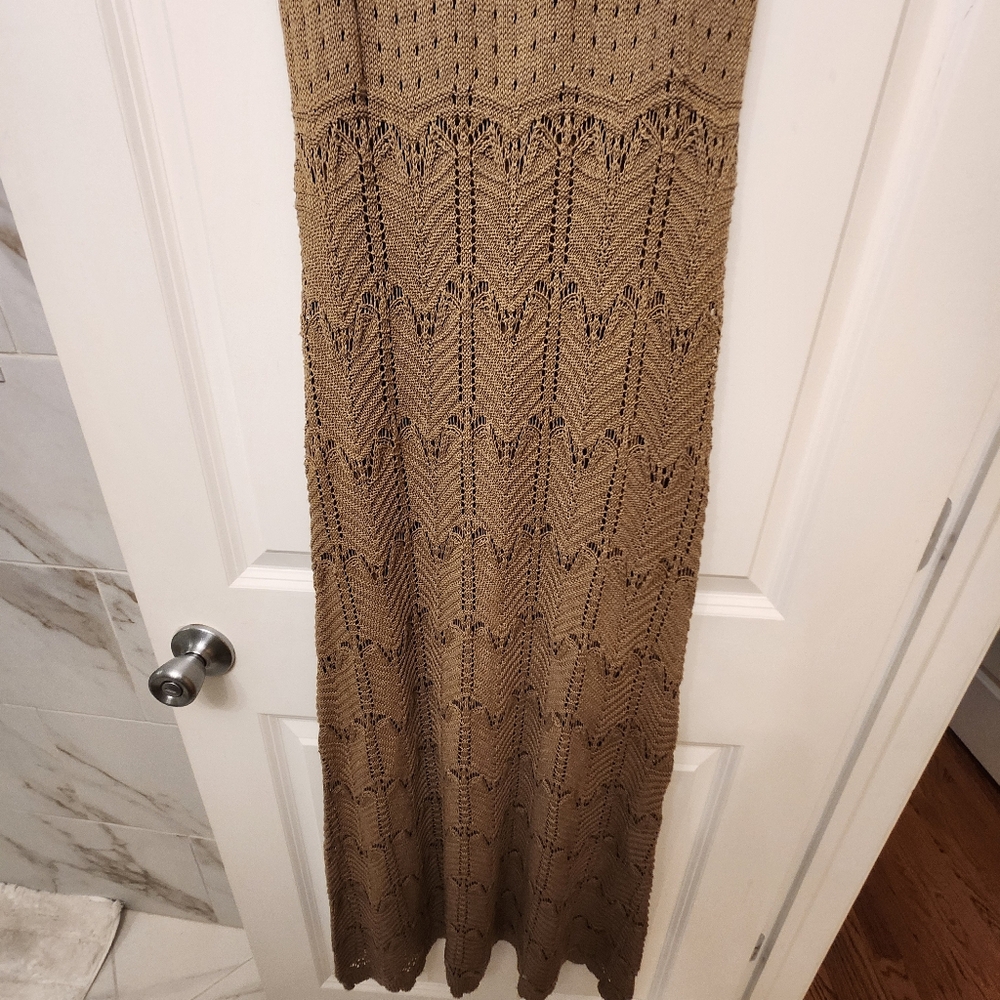 Luxely Wilder Sleeveless V-Neck Knit Midi Scalloped Hem Summer Dresses - Picture 9 of 13